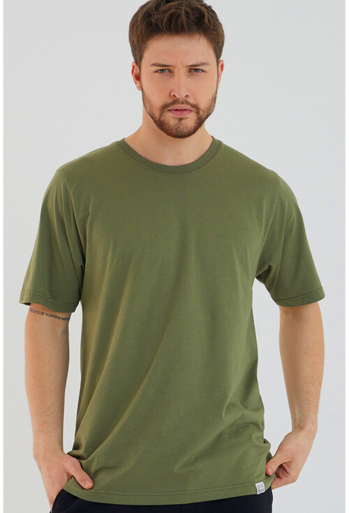 Basic Erkek Bisiklet Yaka Regular Kalıp Kısa Kollu T-Shirt