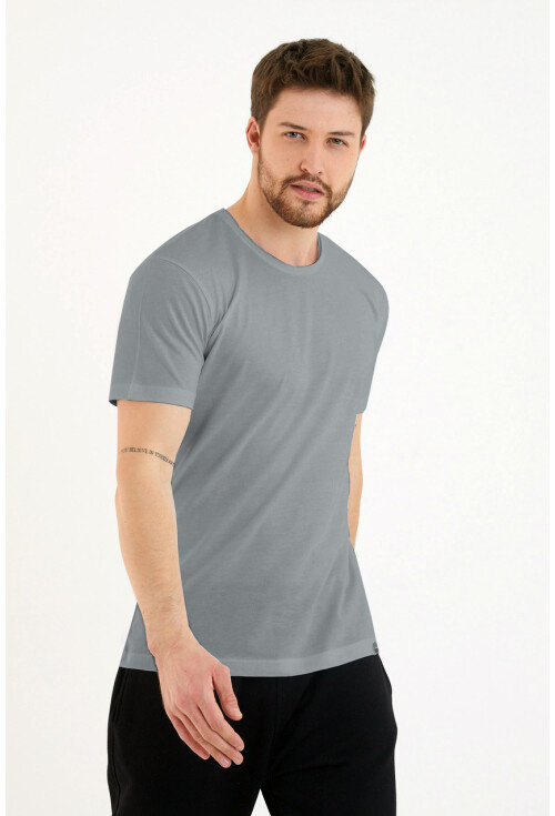 Basic Erkek Bisiklet Yaka Slim Fit Kısa Kollu T-Shirt