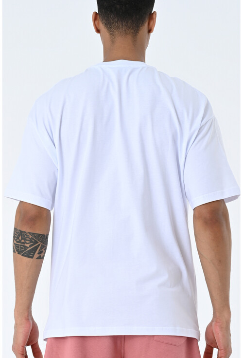 Beyaz Bisiklet Yaka Baskılı Oversize Kalıp Unisex T-Shirt