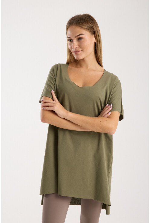 Kadın V Yaka Yırtmaçlı Oversize Basic Tişört
