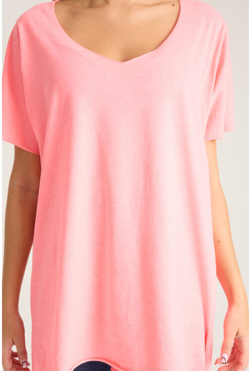 Kadın V Yaka Yırtmaçlı Oversize Basic Tişört