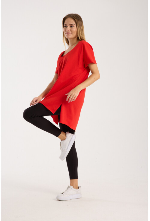 Kadın V Yaka Yırtmaçlı Oversize Basic Tişört