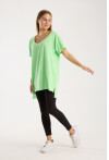 Kadın V Yaka Yırtmaçlı Oversize Basic Tişört